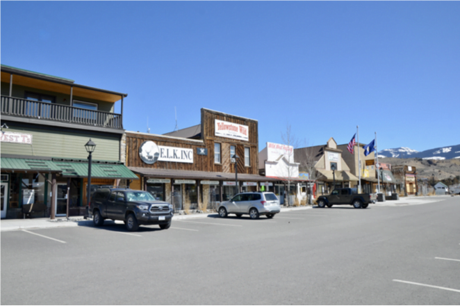 Main street shops in Gardiner, including Elk Inc and Yellowstone Wild